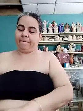 Snapshot of Golositadeamor chatting on June 10, 2026, 5:56 pm Golositadeamor online show from June 10, 2026, 5:56 pm