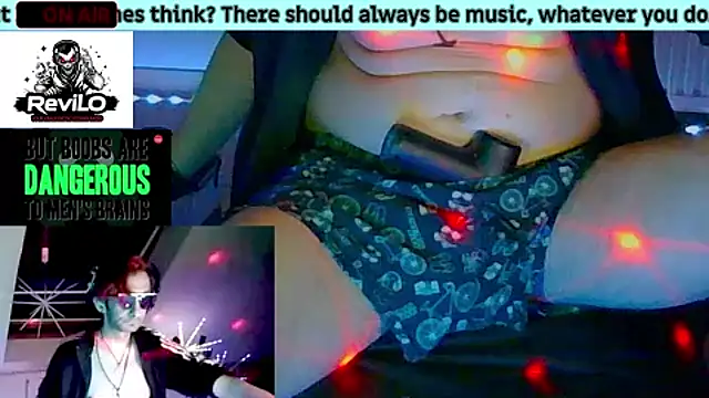 OllyFummler online show from April 18, 2026, 7:58 pm