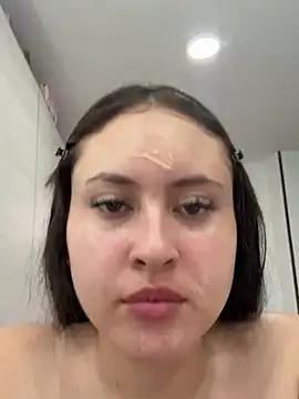 roomsex  online show from April 6, 2026, 3:02 pm