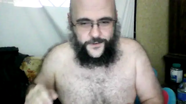 Snapshot of BriTheTopBear chatting on May 18, 2026, 4:07 am BriTheTopBear online show from May 18, 2026, 4:07 am