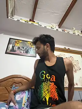 aadibuttplug online show from May 10, 2026, 6:24 pm