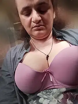 AnabelBexley online show from April 12, 2026, 9:25 am