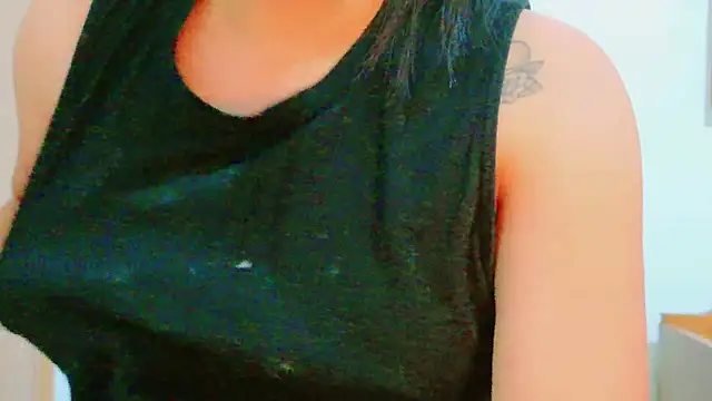 MojaditPussy online show from April 25, 2026, 2:36 pm