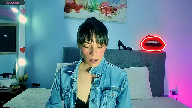 Snapshot of Lorena_sweet33 chatting on May 21, 2026, 1:40 pm Lorena sweet33 online show from May 21, 2026, 1:40 pm