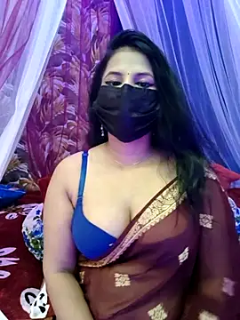 Snapshot of Hot_Alicee chatting on April 27, 2026, 5:55 pm Hot Alicee online show from April 27, 2026, 5:55 pm