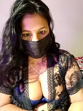 Snapshot of Hot_Alicee chatting on May 17, 2026, 4:47 pm Hot Alicee online show from May 17, 2026, 4:47 pm