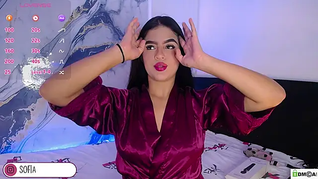 Snapshot of sophia__taylor chatting on April 25, 2026, 7:44 am sophia taylor online show from April 25, 2026, 7:44 am
