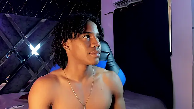 axel silva4 online show from April 30, 2026, 8:57 pm