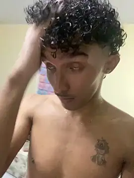 Snapshot of MavyFF chatting on April 6, 2026, 10:22 pm MavyFF online show from April 6, 2026, 10:22 pm