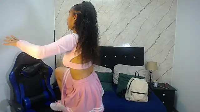 hasley cute online show from May 4, 2026, 7:10 pm