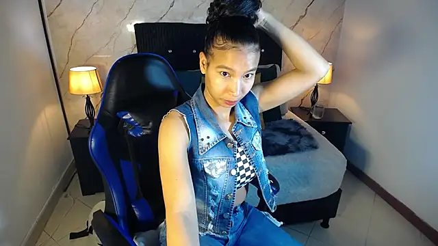 hasley cute online show from May 6, 2026, 7:30 pm