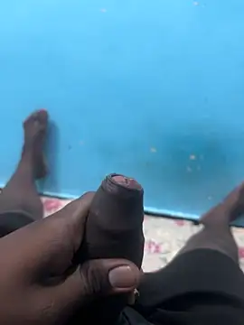 Snapshot of telugu_black_cock chatting on April 16, 2026, 11:00 am telugu black cock online show from April 16, 2026, 11:00 am