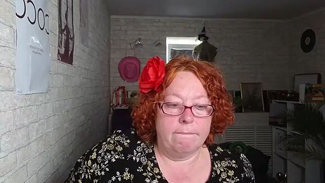 Fara Flutte online show from June 3, 2026, 5:32 am