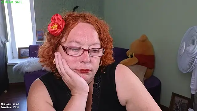 Snapshot of Fara_Flutte chatting on July 22, 2026, 9:23 am Fara Flutte online show from July 22, 2026, 9:23 am