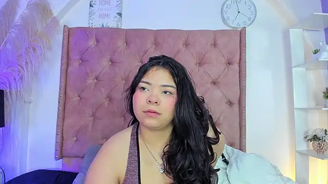 Snapshot of ROSELEI_ chatting on June 15, 2026, 9:22 am ROSELEI online show from June 15, 2026, 9:22 am