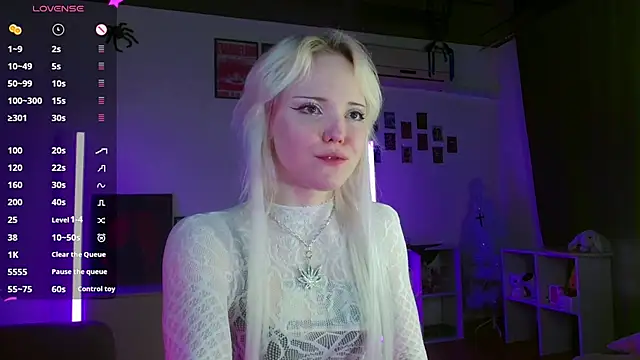 Snapshot of evianlui chatting on May 27, 2026, 1:57 am evianlui online show from May 27, 2026, 1:57 am