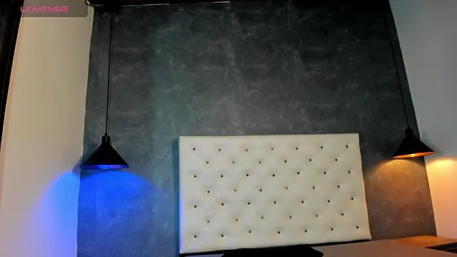 Jara Chick online show from May 22, 2026, 8:25 pm