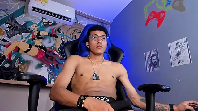 Snapshot of Kall_Ell_ chatting on April 9, 2026, 4:23 pm Kall Ell online show from April 9, 2026, 4:23 pm