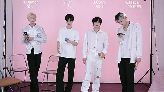 Snapshot of XL-CandyShop chatting on April 8, 2026, 7:19 am XL-CandyShop online show from April 8, 2026, 7:19 am