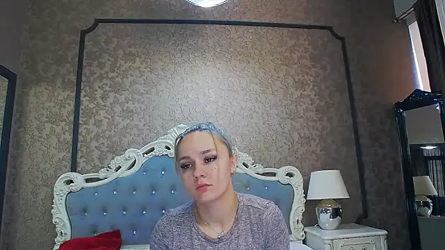 Snapshot of Ivy_Quin chatting on June 6, 2026, 5:12 am Ivy Quin online show from June 6, 2026, 5:12 am