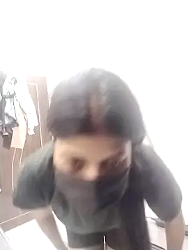 Love-Birdss online show from April 24, 2026, 2:25 am