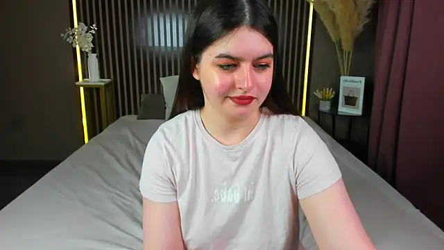 Snapshot of Margaret__Moon chatting on May 15, 2026, 8:10 am Margaret Moon online show from May 15, 2026, 8:10 am