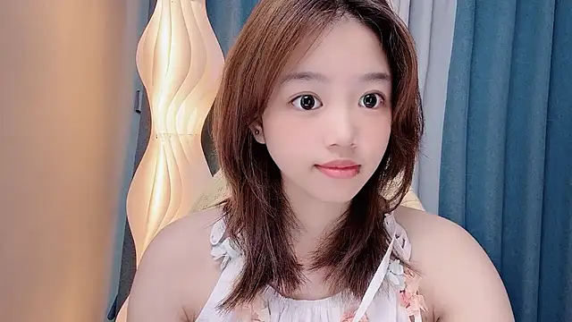 Lilababy00 online show from June 20, 2026, 3:42 am