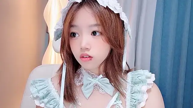 Lilababy00 online show from June 27, 2026, 4:39 am