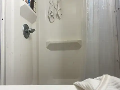 mrbeatit00 online show from April 19, 2026, 11:07 pm