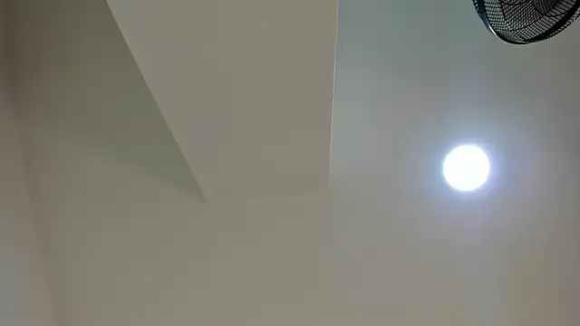 medoly03 online show from April 14, 2026, 11:27 am