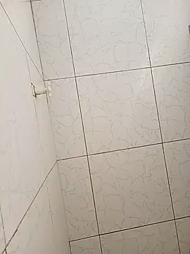 66luis3 online show from April 21, 2026, 8:23 pm