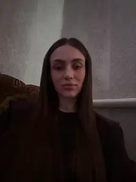 AlinaLove3213 online show from April 14, 2026, 4:35 pm