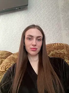 AlinaLove3213 online show from April 17, 2026, 7:11 am