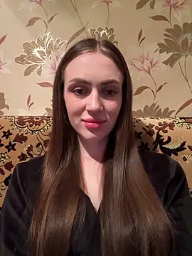 AlinaLove3213 online show from June 5, 2026, 8:03 pm