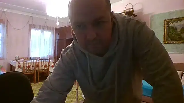 Luceriusbigass online show from February 3, 2025, 3:27 pm