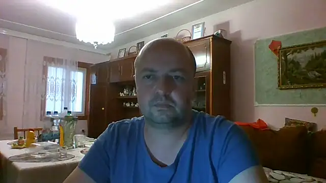Snapshot of Luceriusbigass chatting on June 19, 2026, 6:12 pm Luceriusbigass online show from June 19, 2026, 6:12 pm