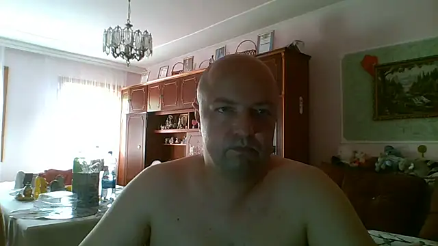 Snapshot of Luceriusbigass chatting on June 20, 2026, 2:53 pm Luceriusbigass online show from June 20, 2026, 2:53 pm