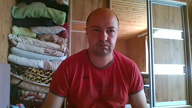 Snapshot of Luceriusbigass chatting on July 19, 2026, 9:24 am Luceriusbigass online show from July 19, 2026, 9:24 am