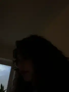 Snapshot of holaRosa chatting on June 24, 2026, 9:58 pm holaRosa online show from June 24, 2026, 9:58 pm