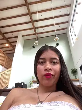 Snapshot of Kloe_zaf chatting on April 9, 2026, 9:42 pm Kloe zaf online show from April 9, 2026, 9:42 pm