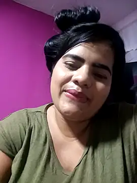 Sofia Moon01 online show from April 28, 2026, 3:00 am