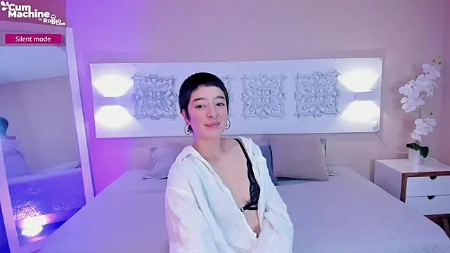 Atheena   online show from May 18, 2026, 2:34 pm