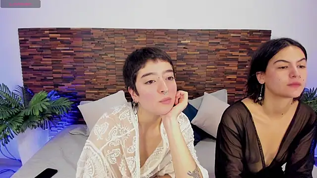 Snapshot of freyaa__1 chatting on June 16, 2026, 1:03 pm freyaa 1 online show from June 16, 2026, 1:03 pm