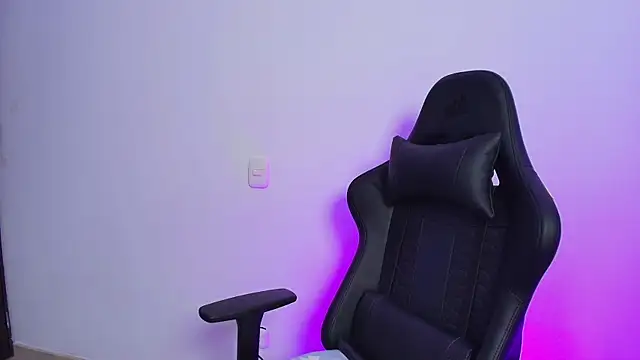 Megan jacksonn  online show from April 16, 2026, 4:13 am