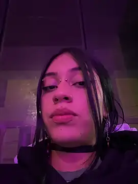 Snapshot of Kattze_ chatting on May 13, 2026, 1:58 am Kattze online show from May 13, 2026, 1:58 am