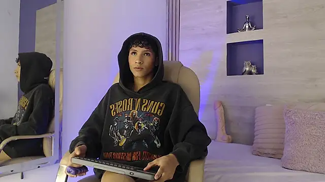 Velvet An online show from April 17, 2026, 3:31 am