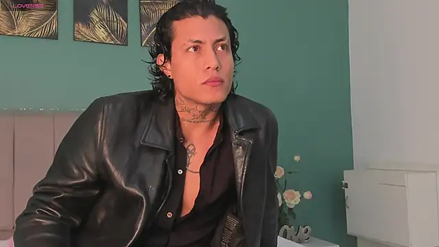 Snapshot of Damian_Romanoff chatting on April 8, 2026, 12:27 pm Damian Romanoff online show from April 8, 2026, 12:27 pm