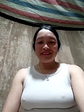 vanlucky2 online show from May 5, 2026, 11:46 pm