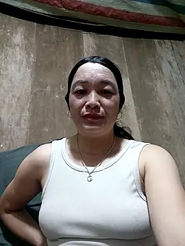 vanlucky2 online show from May 19, 2026, 3:46 am