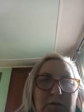 AureliaSky598 online show from April 29, 2026, 2:54 pm